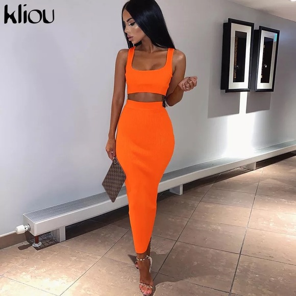 Other - Crop Top & High Waisted Skirt 2 Piece Set